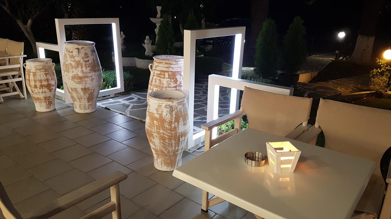 雅典娜度假酒店 艾斯普罗瓦塔 外观 照片
