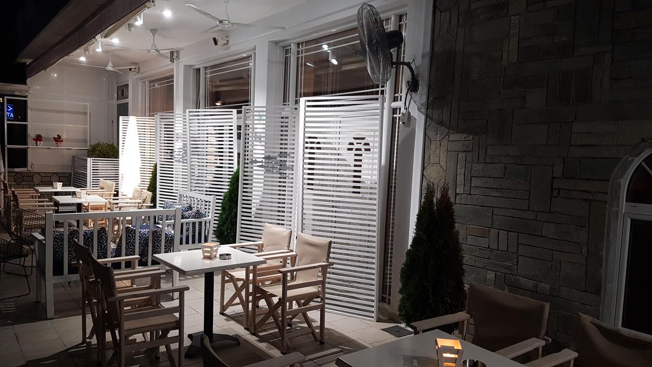 雅典娜度假酒店 艾斯普罗瓦塔 外观 照片